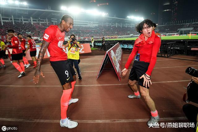 日媒：中国球员在俱乐部与国家队表现差距很大！是心态原因吗？(1)