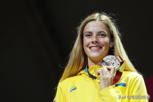 颜值才华集一身！乌克兰跳高少女获世界田径新星奖2米04世界第二(5)