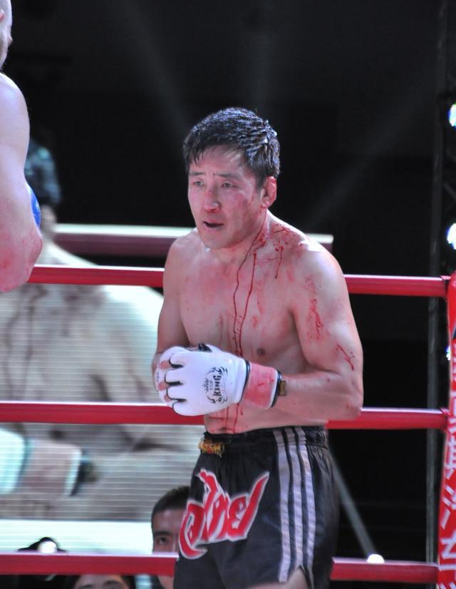 中国传奇拳王51岁再战顶级擂台，欲力压泰森克星创造历史(3)