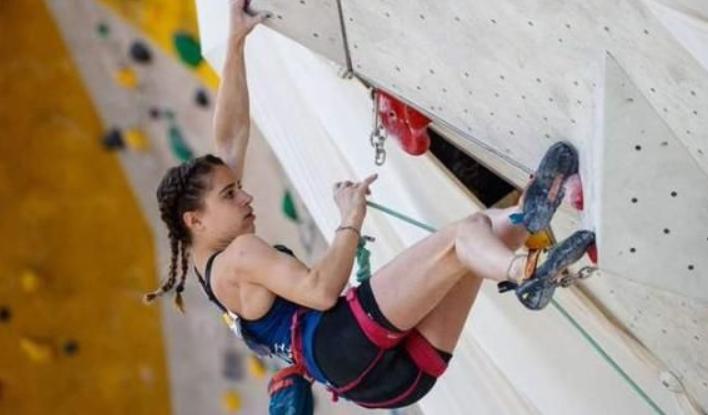 天才陨落！16岁攀岩美少女不幸坠崖，原计划代表法国参加奥运会！(4)