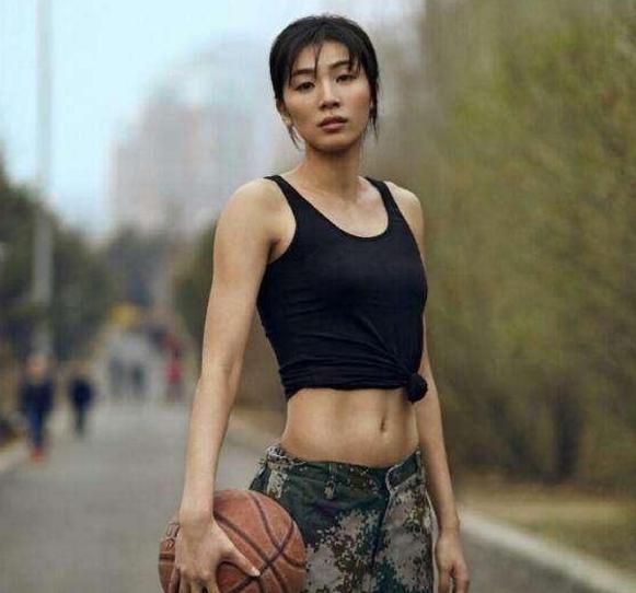 中国女篮第一女神，就连库里都很欣赏她，可如今30岁还是单身(1)