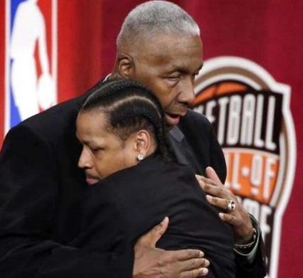 致哀！艾弗森78岁大学恩师去世 曾两夺NBA总冠军+入选名人堂