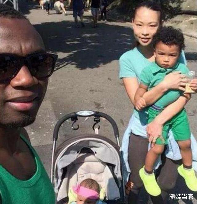 主动追求黑人拳王的中国女孩，3年生下2个混血宝宝，结果令人唏嘘(2)