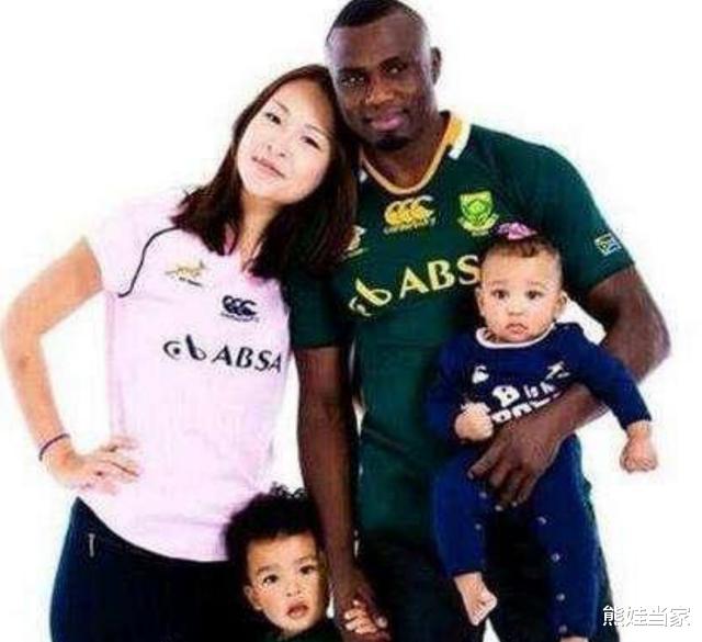 主动追求黑人拳王的中国女孩，3年生下2个混血宝宝，结果令人唏嘘(4)