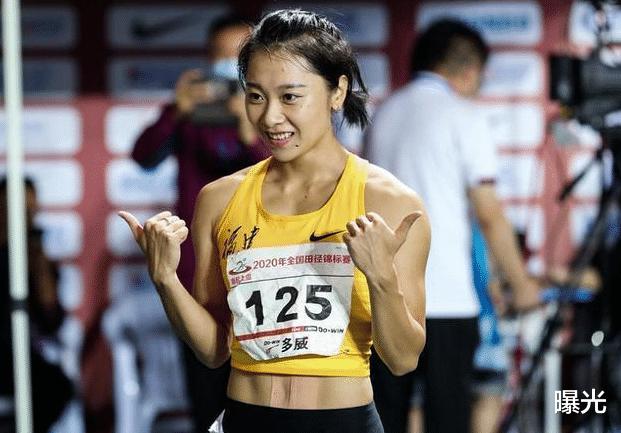 中国短跑界女神，23岁的她确实漂亮，却数次因纹身遭炮轰(2)
