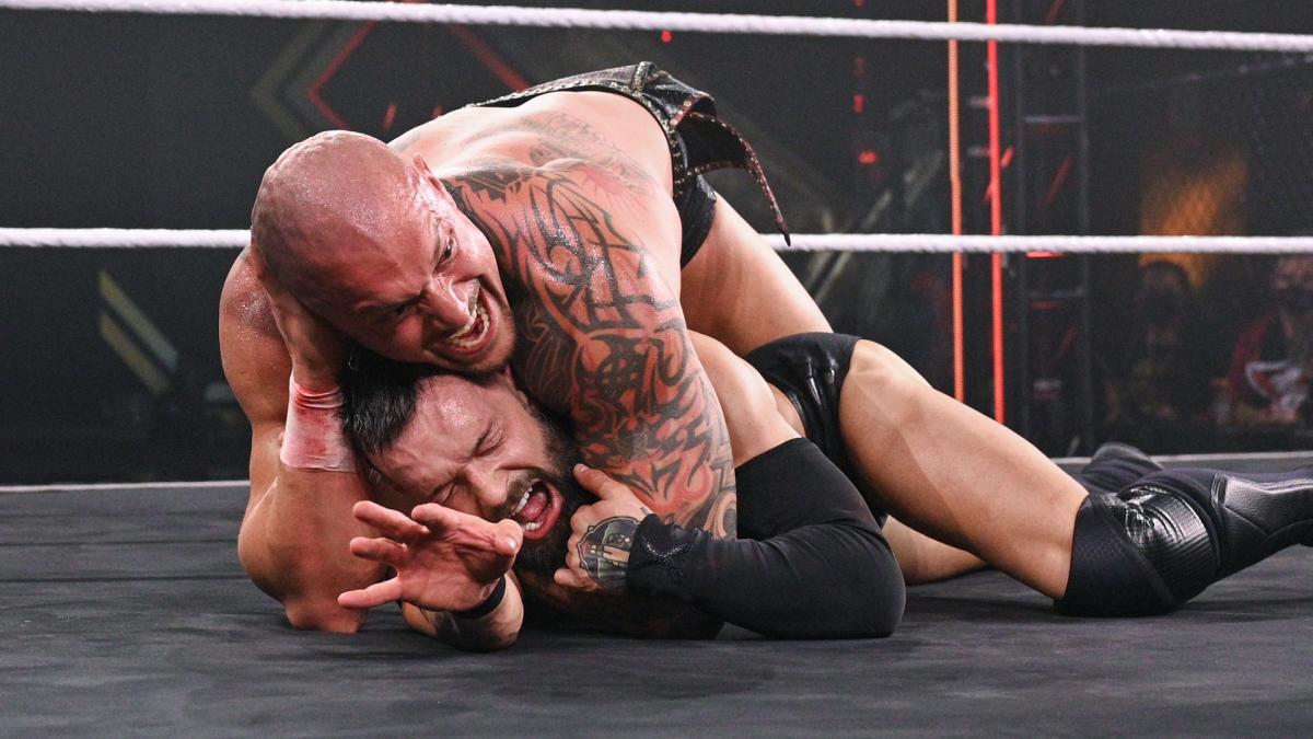 WWE轻量级冠军实现大一统，克罗斯重创巴洛尔重登NXT王座！(11)
