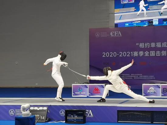 中国击剑6剑种15人次获奥运资格 团体名单待公布(2)