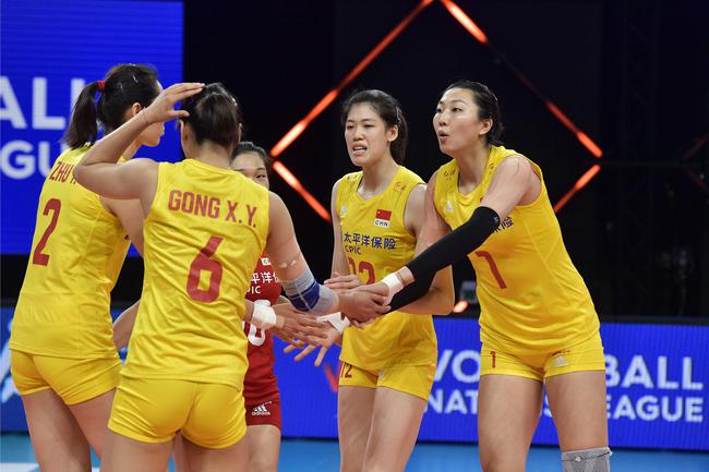 中荷第二局中国女排25-18再胜 大比分2-0领先(1)
