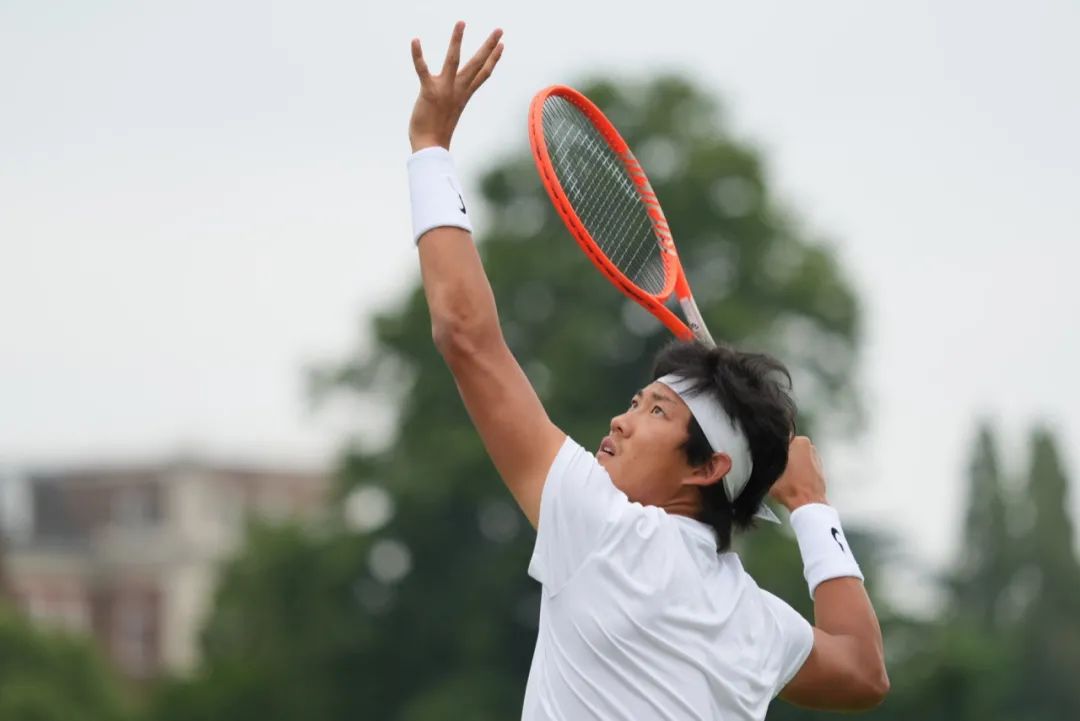 突破！张之臻成公开赛年代以来首位打进温网男单正赛中国大陆球员