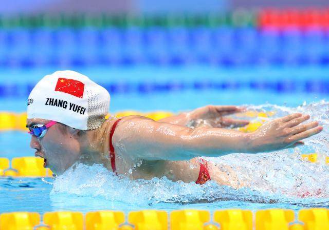 中国游泳队上午收获两金 助中国重返金牌榜首位！(1)