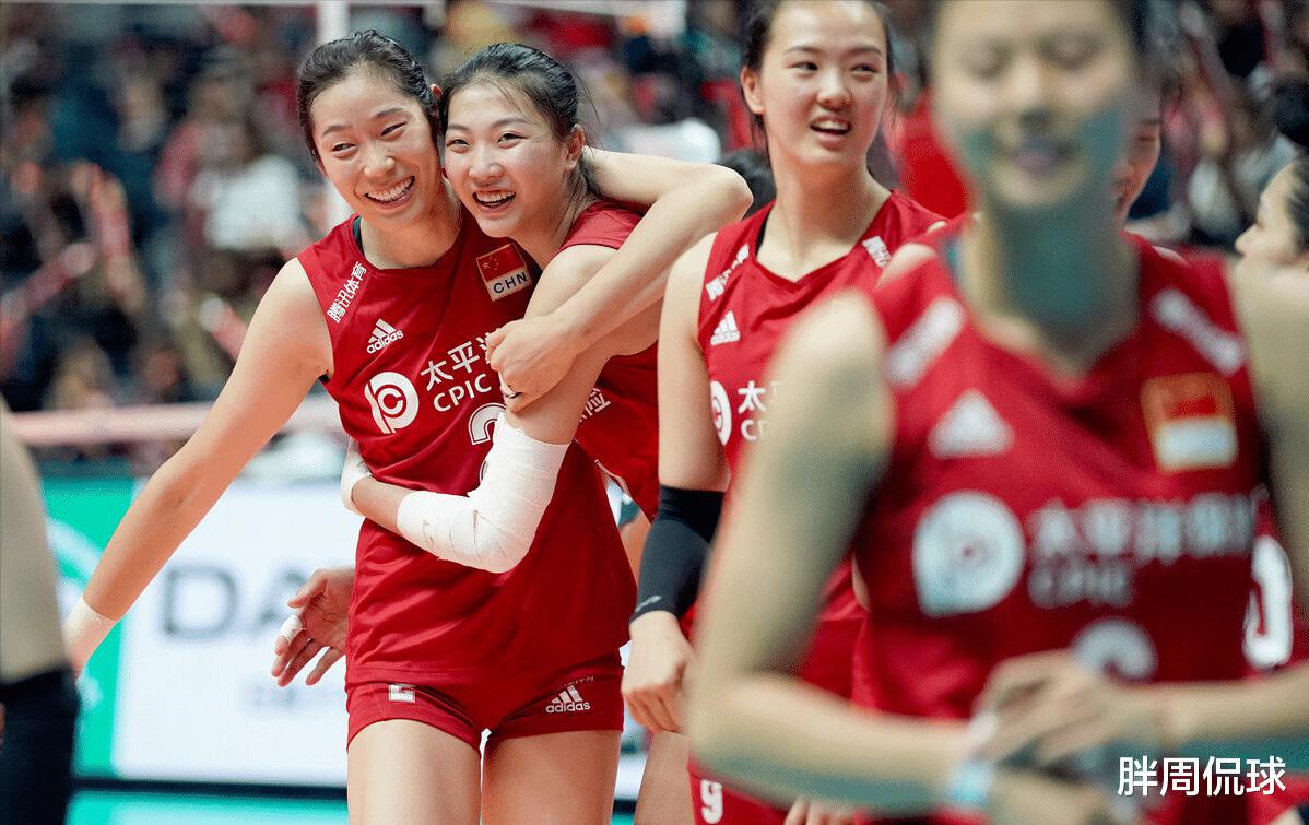 国际排联最新官宣，中国女排迎惊喜利好，朱婷2022率队或重返巅峰