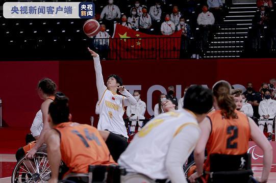 轮椅篮球运动员张雪梅担任残奥会闭幕式中国旗手(1)