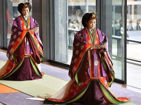 日本公主终于嫁出去了！羽生结弦曾被指婚给她...(17)