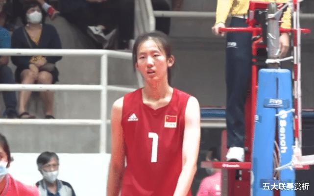 输输输！短短1个月，3支中国女排输日本队丢掉2座冠军，问题出在哪儿？(4)