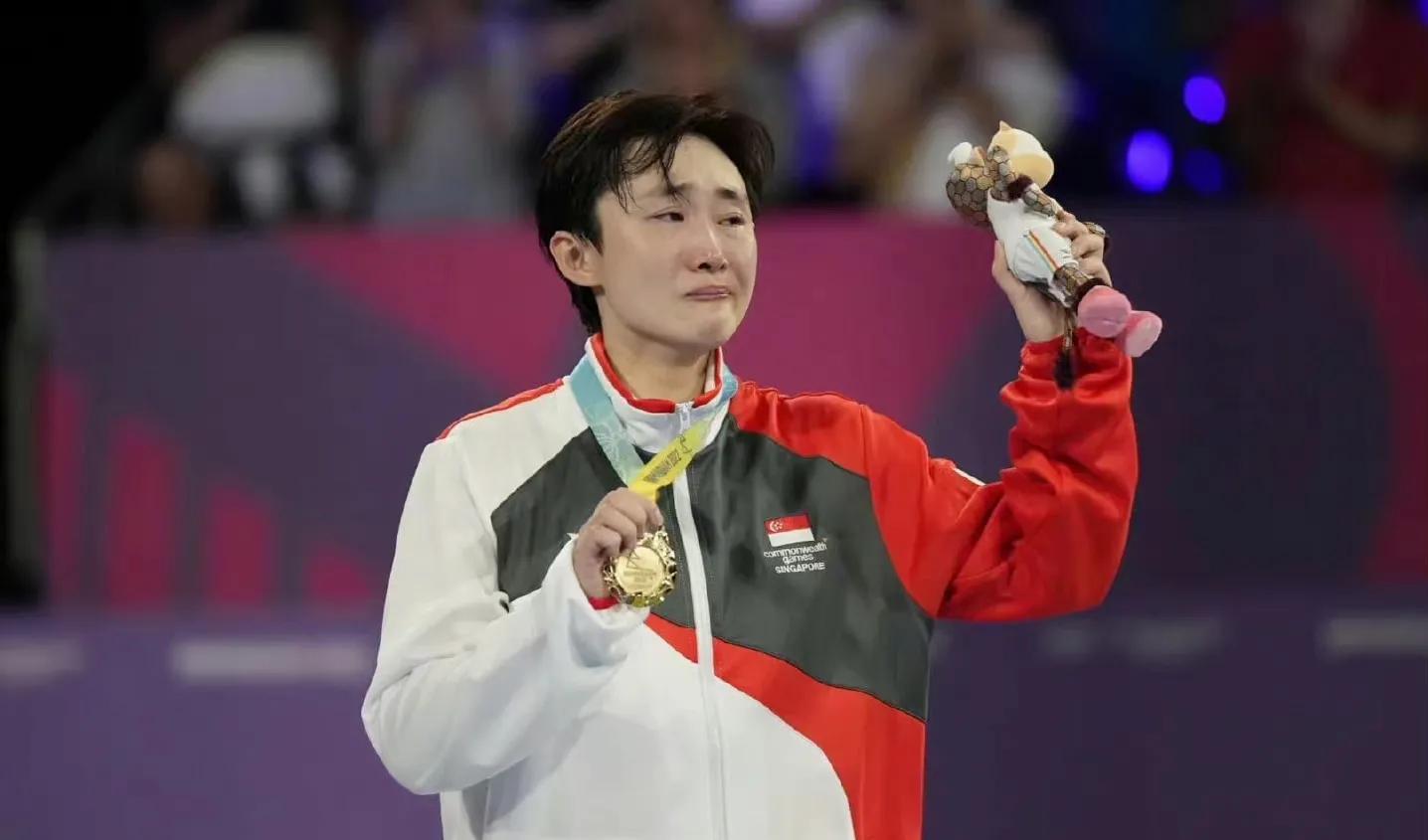 杀疯了！35岁世界冠军冯天薇惊天大逆转成双冠王，印乒创历史(2)