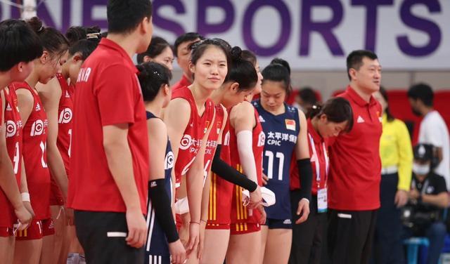 中国女排进亚洲杯四强易，但打泰国难！做好发球和拦防或能取胜！(1)