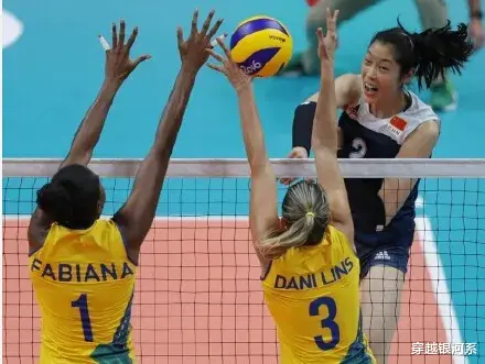 女排对阵巴西这场比赛暴露的问题严重，一个环节出错，中国女排就不会打球了(3)