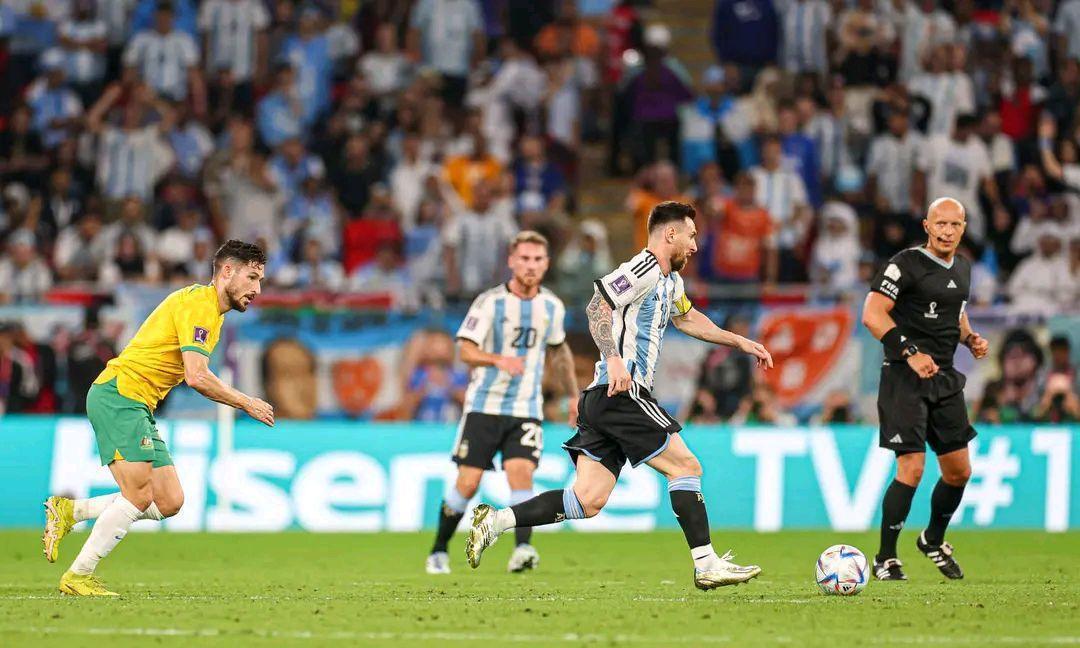 巅峰对决！世界杯焦点大战：阿根廷1/4决赛将战荷兰，谁能胜出？