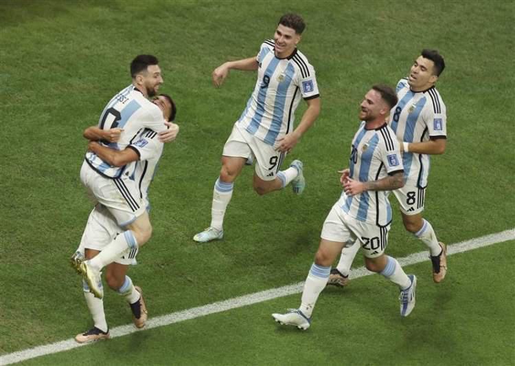 世界杯终极预测：克罗地亚防反无敌，3-1拿下阿根廷，决赛会师法国(6)