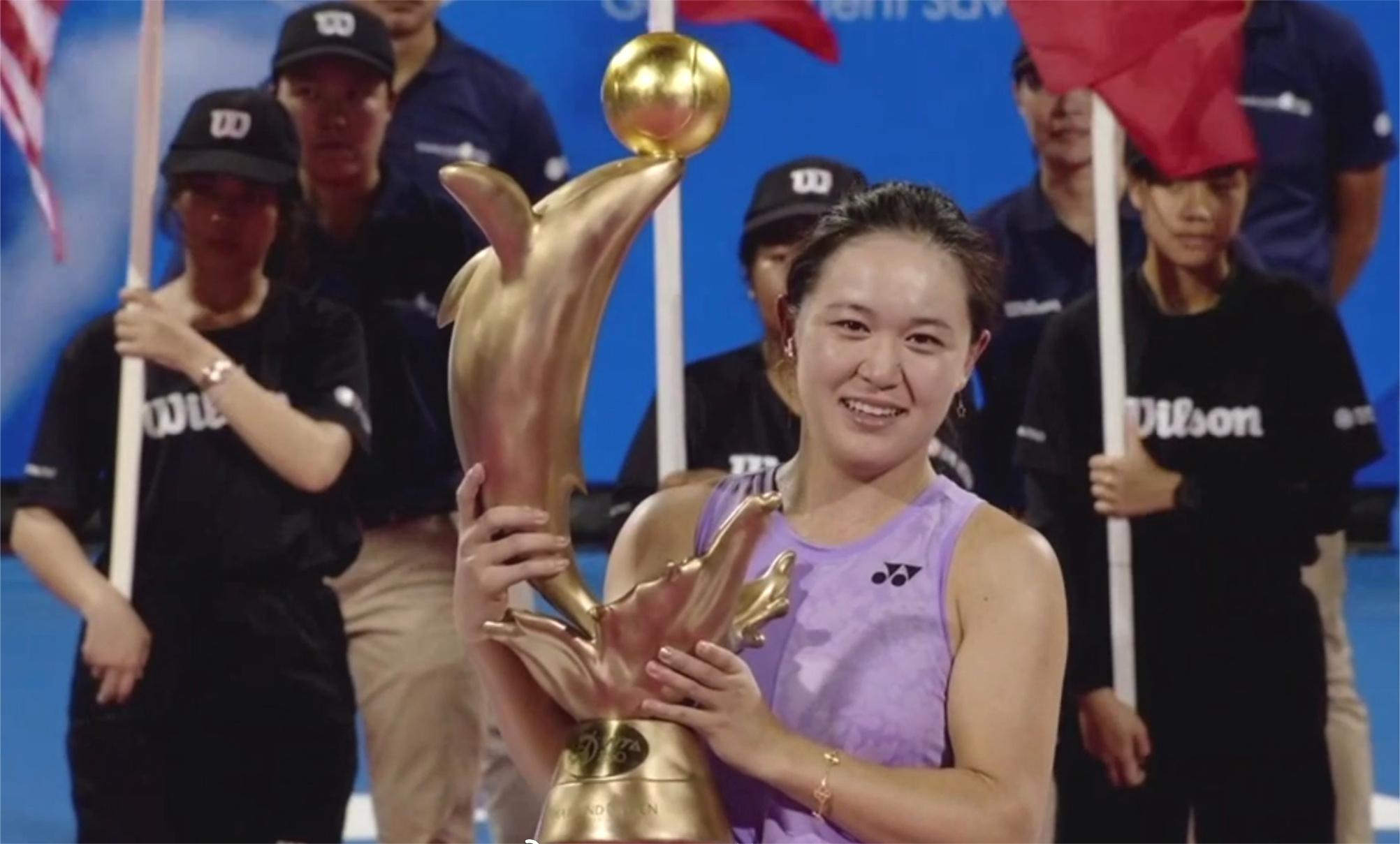 朱琳创历史，首夺巡回赛女单冠军+女双亚军！世界排名升至第41位(1)