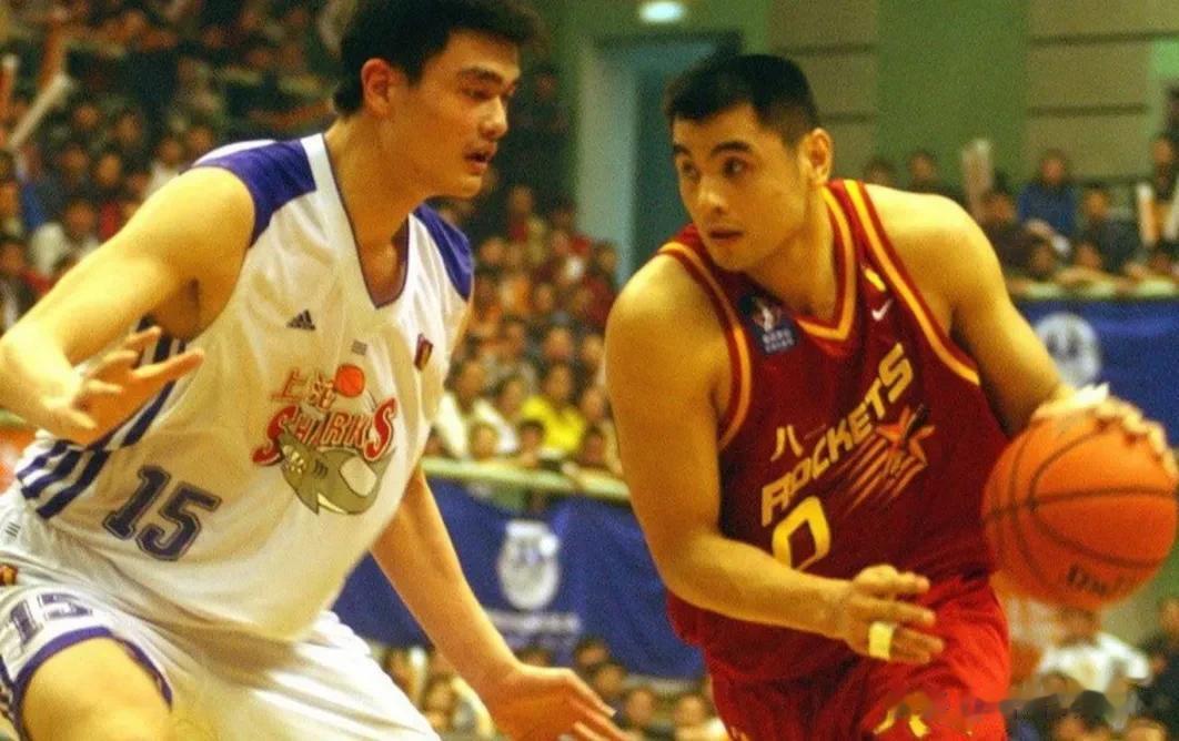 中国男篮队史上，打CBA最厉害的球星，姚主席能排第几？

1，“战神”刘玉栋，C(1)