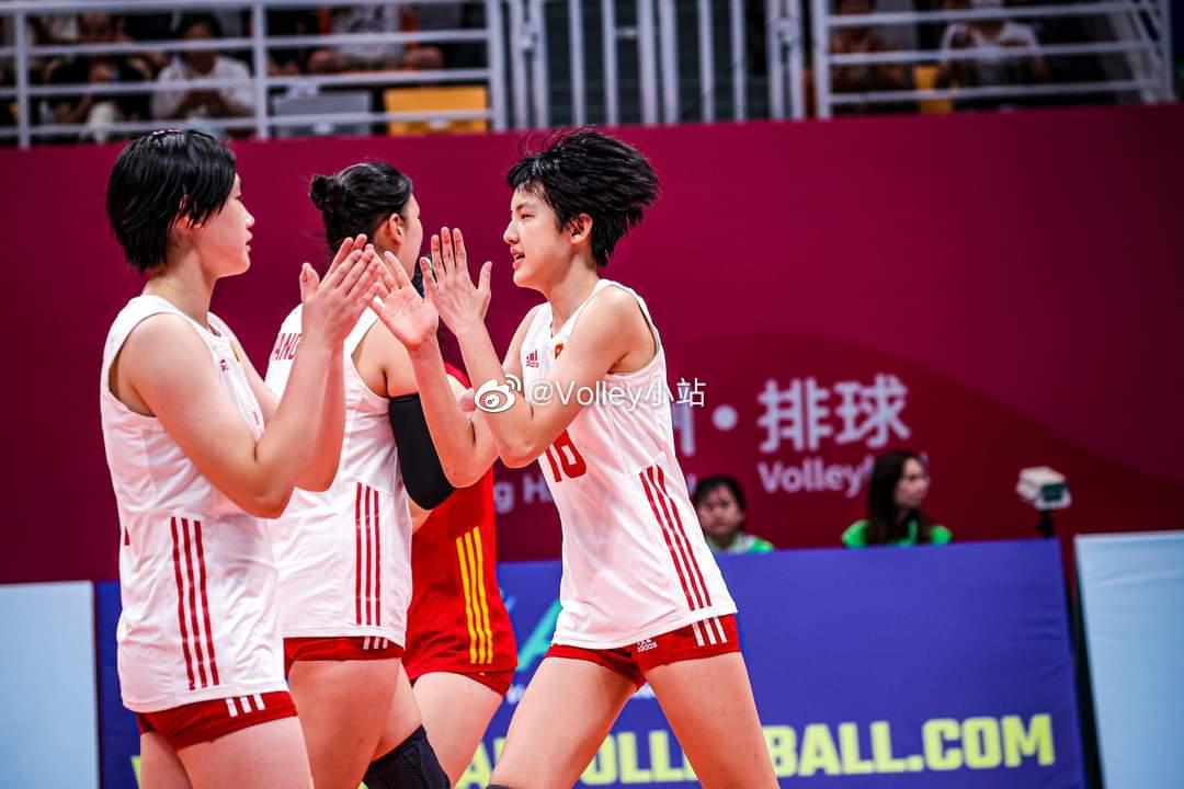亚洲U16女排锦标赛，中国女排3-0哈萨克斯坦女排精彩图集 ​​​(5)