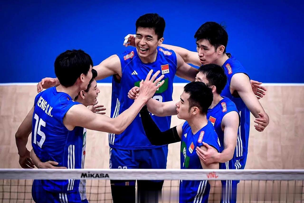 中国男排保级失败，将参挑战者杯
中国男排2胜10负积6分
在6支挑战者队伍中排名