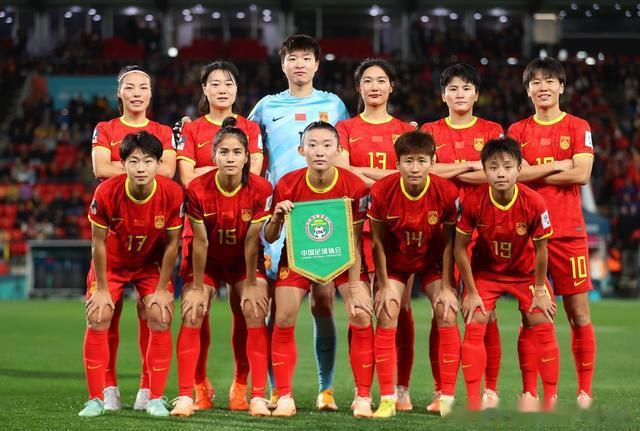 中国女足1-0击败海地，女足球员杨莉娜发文：只要相信，就会有奇迹(1)
