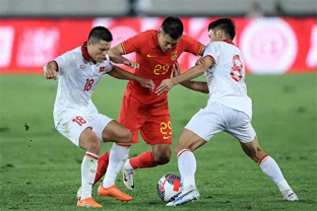 中国足球不进反退，是何原因？(6)