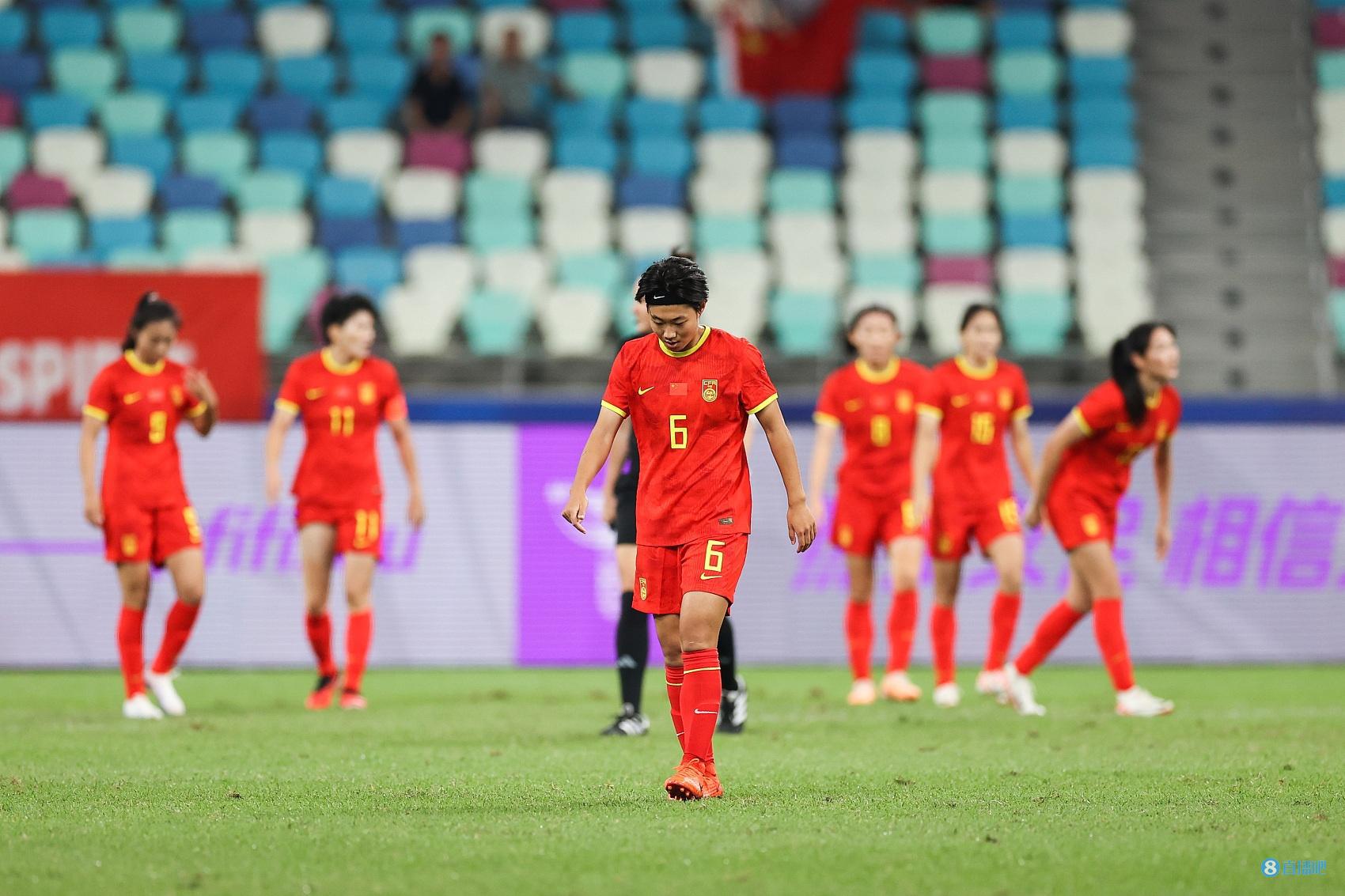 新华体育评中国女足：配合欠缺默契度，未找到最强阵&防线有短板(1)