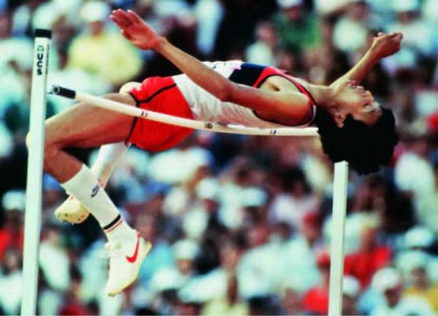 跳高之王朱建华：三次破世界纪录，因奥运丢冠遭羞辱被迫早早退役(6)
