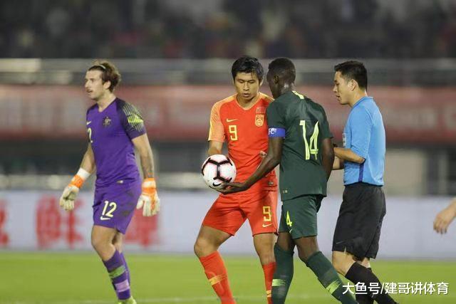 名记赧郎：郝伟是个好教练，中国足球的寒冬挺难过(3)