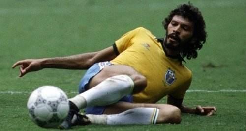 巴西足球历史上的十大巨星，你最喜欢哪一位？(4)