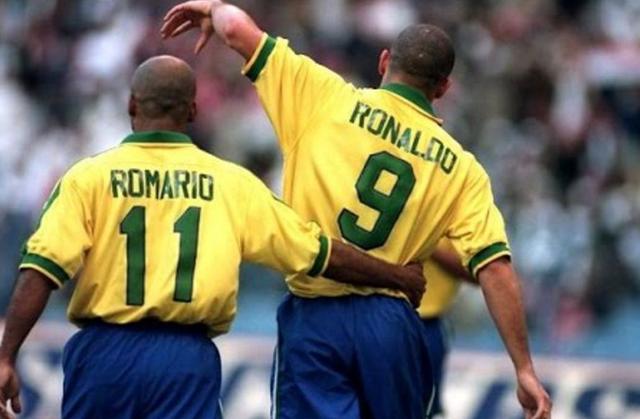 巴西足球历史上的十大巨星，你最喜欢哪一位？(8)