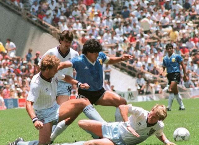 1986年阿根廷夺得了大力神杯，但为何说是马拉多纳一人的世界杯？(3)