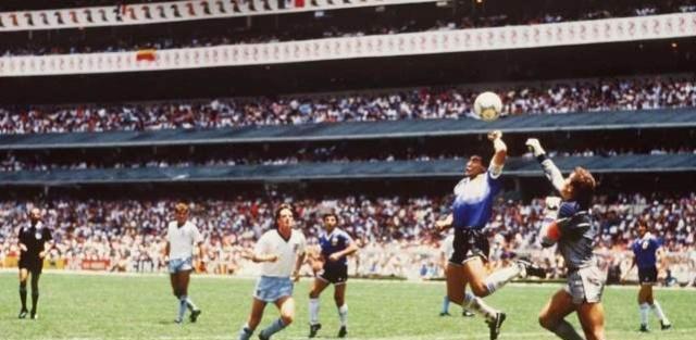 1986年阿根廷夺得了大力神杯，但为何说是马拉多纳一人的世界杯？(4)