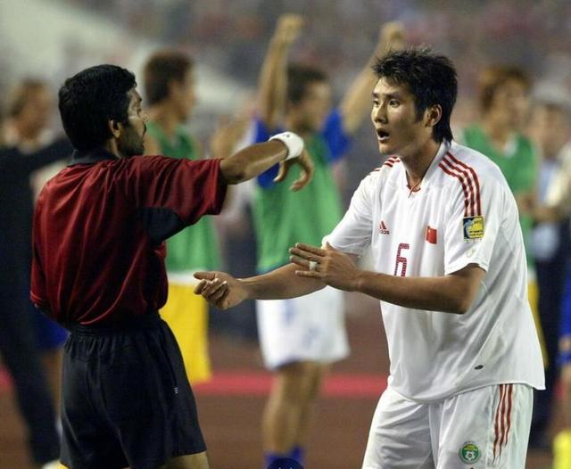 回忆2004亚洲杯：对手指名“废掉”郝海东，日本手球“偷”冠军(9)