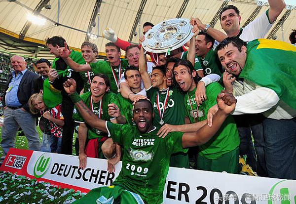 德甲倒数第三附加赛 德甲升降级附加赛将在两支德甲前冠军队之间进行(1)