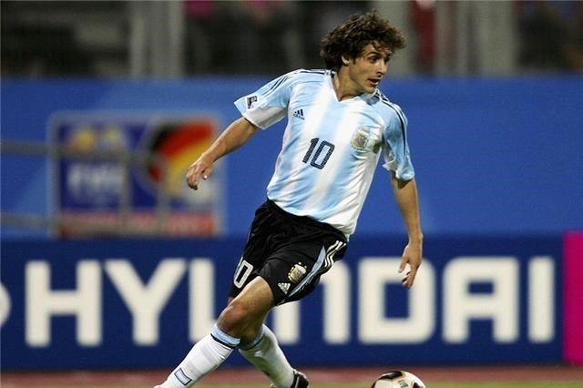 阿根廷国家队5大穿10号球衣球员，梅西第3，第1恐怕没人能超越(6)