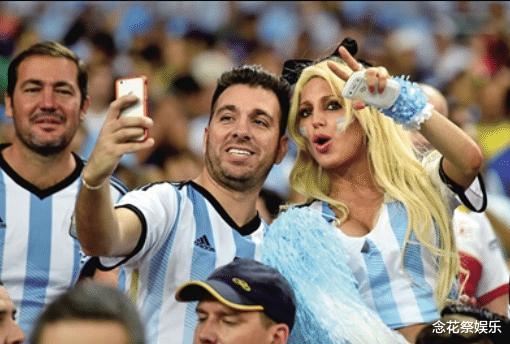 阿根廷的问题是踢得不像一个整体，一场比赛，一只球队，两种踢法(2)