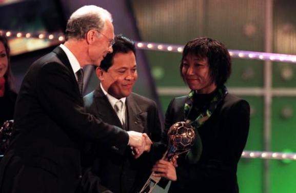 中国足球史上唯一的世界级巨星，现在是足协副主席(1)