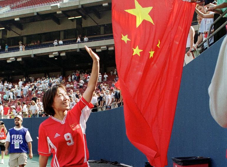 中国足球史上唯一的世界级巨星，现在是足协副主席(2)