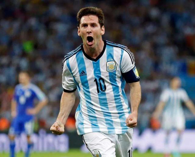 外媒评阿根廷足坛球星，梅西名次高于马拉多纳，引球迷争议(5)