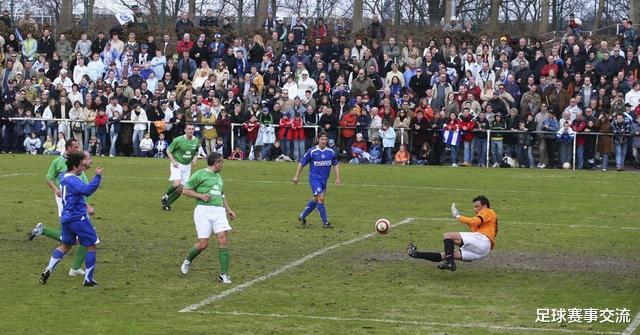 今日足球：莱比锡红牛vs柏林赫塔 杜塞尔多夫vs沙尔克04(3)