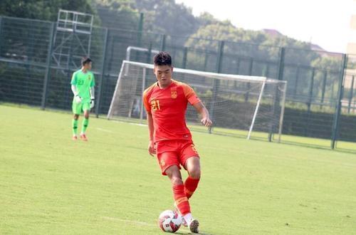 中国足协是否应该放弃10年国家队成绩将全力陪养青少年足球？(9)