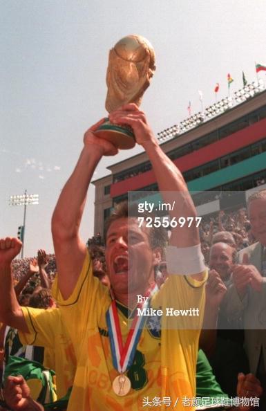 意甲94年用球 1994年世界杯足球鞋大盘点(15)