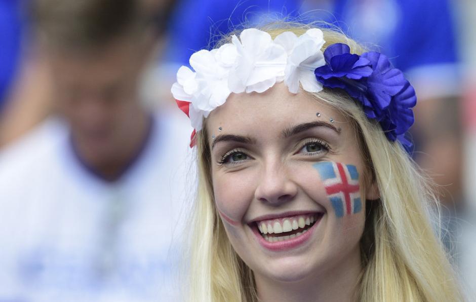 欧冠 冰岛球迷 冰岛女球迷最漂亮(4)