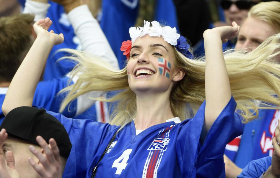 欧冠 冰岛球迷 冰岛女球迷最漂亮(5)