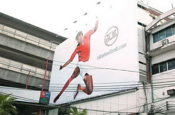 欧冠足球广告 那些妙趣十足的足球创意广告(25)