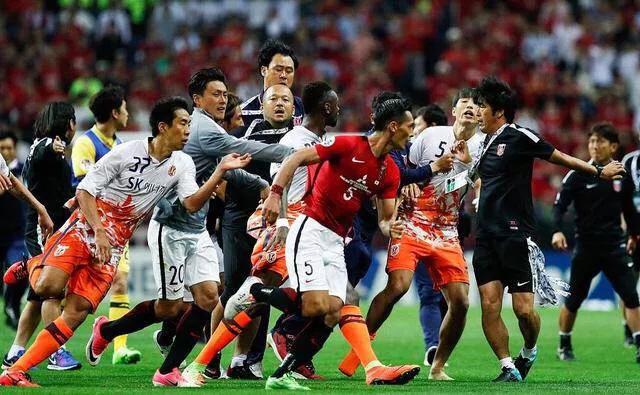 意甲永不录用韩国队员 依旧输不起的韩国足球(3)